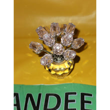 Load image into Gallery viewer, Swarovski Crystal Dozen Pink Roses Flowers In Vase