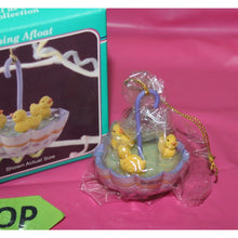 Load image into Gallery viewer, Carlton Heirloom Collection 10 PC Keeping Afloat Easter Holiday Ornament ECOR-7T