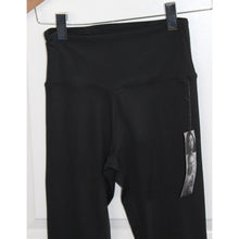 Load image into Gallery viewer, 2 Piece Zobha Activewear Sports Bra Top And 3/4 Capri Pants Ombre Foil Pattern S