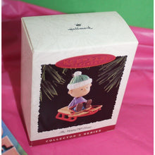 Load image into Gallery viewer, Hallmark The Peanuts Gang Collector's Series 3 1995 Christmas Holiday Ornament