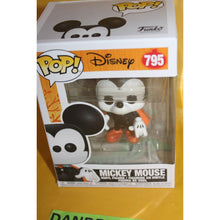 Load image into Gallery viewer, Disney Funko Mickey Mouse Spooky Vampire Figure Toy 795 Halloween Pop