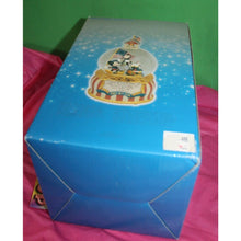 Load image into Gallery viewer, Disney Store Mickey's Yankee Doodle Dandy Musical Snow Water Globe July 4 1776