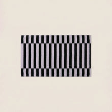 Load image into Gallery viewer, Shadmoor Towels