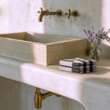 Load image into Gallery viewer, Shadmoor Towels