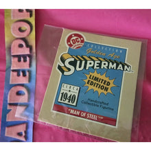 Load image into Gallery viewer, Superman DC Man Of Steel Golden Age Limited Edition 7580/14.500 1996 Statuette