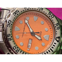Load image into Gallery viewer, Seiko Divers 200 Men's Bracelet Watch Scuba Sapphlex Crystal Stainless 270097