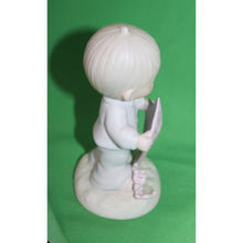 Load image into Gallery viewer, Precious Moments High Hopes 1989 Figurine Samuel Butcher 521957