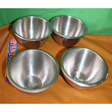 Load image into Gallery viewer, Vintage TWA Oneida 4 Piece Stainless Steel Serving Food Airline Bowls