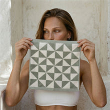 Load image into Gallery viewer, Umbra Towels