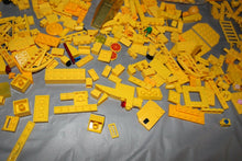 Load image into Gallery viewer, Lego 560+ All Yellow Multi Set Assorted Bricks And Pieces Toys City, Dino, Sub +