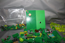 Load image into Gallery viewer, Lego All Green Dark Light Neon 550+ Pieces Bricks Parts Partial Sets