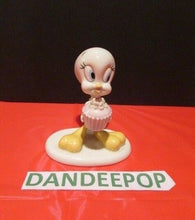 Load image into Gallery viewer, Tweety Bird Warner Bros. Lenox Figurine A Present From Tweety S04 5"