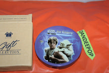 Load image into Gallery viewer, Avon Gift Collection Star Wars Jedi Knights Metallic Impressions Metal Card Set