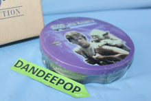 Load image into Gallery viewer, Avon Gift Collection Star Wars Jedi Knights Metallic Impressions Metal Card Set