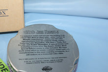 Load image into Gallery viewer, Avon Gift Collection Star Wars Jedi Knights Metallic Impressions Metal Card Set