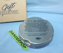 Load image into Gallery viewer, Avon Gift Collection Star Wars Jedi Knights Metallic Impressions Metal Card Set