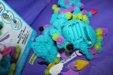 Load image into Gallery viewer, Bunchems Alive Spin Master Electronic Toy