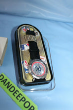 Load image into Gallery viewer, New York Yankees Avon MLB 1998 Sport Champions Watch In Container NY Baseball