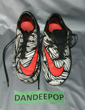 Load image into Gallery viewer, Size 7 - Nike Hypervenom Phelon 2 FG Neymar