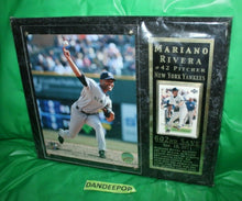 Load image into Gallery viewer, New York Yankees MLB Photo File Upper Deck Mariano Rivera 42 602nd Save Card