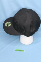 Load image into Gallery viewer, New York Mets NY 59Fifty Baseball Black W/ Silhouette With Sticker 7 5/8 New Era