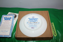 Load image into Gallery viewer, The Great Willie Mays Tanenbaum Hamilton Collection 1993 23K gold rim Plate