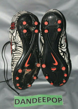 Load image into Gallery viewer, Size 7 - Nike Hypervenom Phelon 2 FG Neymar