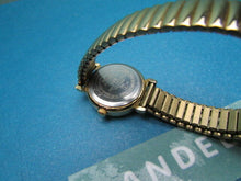Load image into Gallery viewer, Timex Gold 30 Meter WR Watch +H4 Jewelry Watch With Flex Band