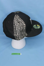 Load image into Gallery viewer, New York Mets 59Fifty Baseball Black And White Logo Hat 7 5/8 New Era Fitted