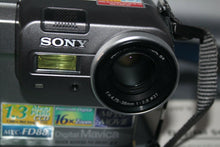 Load image into Gallery viewer, Sony Mavica MVC-FD88 1.3MP Digital Camera - Metallic gray