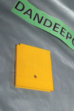 Load image into Gallery viewer, Pokémon Yellow Version: Special Pikachu Edition (Game Boy, 1999)