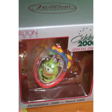 Load image into Gallery viewer, Carlton Heirloom Celebrate Destination 2000 Mice In Flying Saucer Ornament Sp Ed
