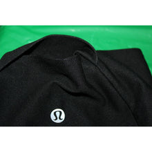 Load image into Gallery viewer, Lululemon Cropped Active Leggings Size Women's 2 Black Mapped Out Pattern
