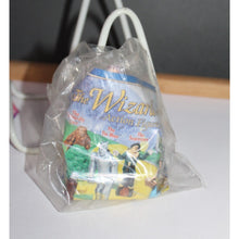 Load image into Gallery viewer, Blockbuster The Wizard Of Oz Action Figure Dorothy Sealed Toy Vintage 1998
