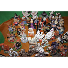 Load image into Gallery viewer, 50 Piece Assorted K&#39;s Collection Halloween Holiday Theme Resin Figurines
