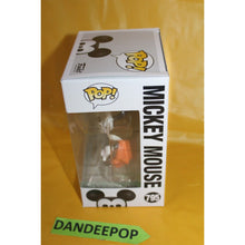 Load image into Gallery viewer, Disney Funko Mickey Mouse Spooky Vampire Figure Toy 795 Halloween Pop
