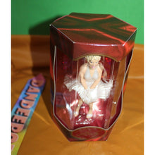 Load image into Gallery viewer, Carlton Heirloom Marilyn Monroe 10th Anniversary Christmas Ornament CXOR-093Y
