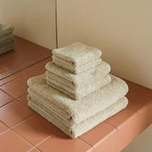 Load image into Gallery viewer, Ultraplush Australian Cotton Towels
