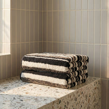 Load image into Gallery viewer, Ultraplush Australian Cotton Towels
