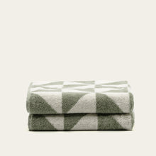 Load image into Gallery viewer, Umbra Towels
