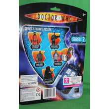 Load image into Gallery viewer, BBC Doctor Who Mickey Smith Series 2 Poseable Action Figure Set Toy 02374
