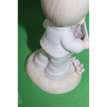 Load image into Gallery viewer, Precious Moments High Hopes 1989 Figurine Samuel Butcher 521957
