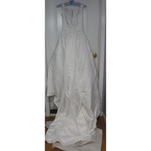 Load image into Gallery viewer, Paloma Blanca White Wedding Dress Women's 6 With Traditional Red Gold Asian East
