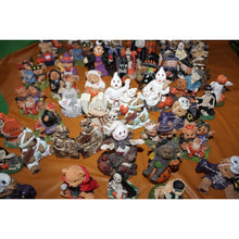 Load image into Gallery viewer, 50 Piece Assorted K&#39;s Collection Halloween Holiday Theme Resin Figurines
