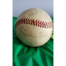Load image into Gallery viewer, Vintage 9 Signature Baseball Berra, Rizzuto, DiMaggio, Reynolds, Williams, Mize+
