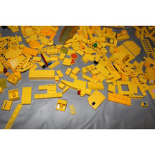Load image into Gallery viewer, Lego 560+ All Yellow Multi Set Assorted Bricks And Pieces Toys City, Dino, Sub +
