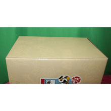 Load image into Gallery viewer, Superman DC Man Of Steel Golden Age Limited Edition 7580/14.500 1996 Statuette
