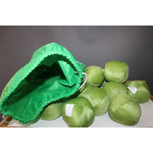 Load image into Gallery viewer, Dr. Seuss How The Grinch Stole Christmas Indoor Snowball Toss Grinch Mas Game

