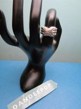 Load image into Gallery viewer, Vintage Silver X pattern Ring Size 8
