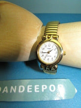 Load image into Gallery viewer, Timex Gold 30 Meter WR Watch +H4 Jewelry Watch With Flex Band
